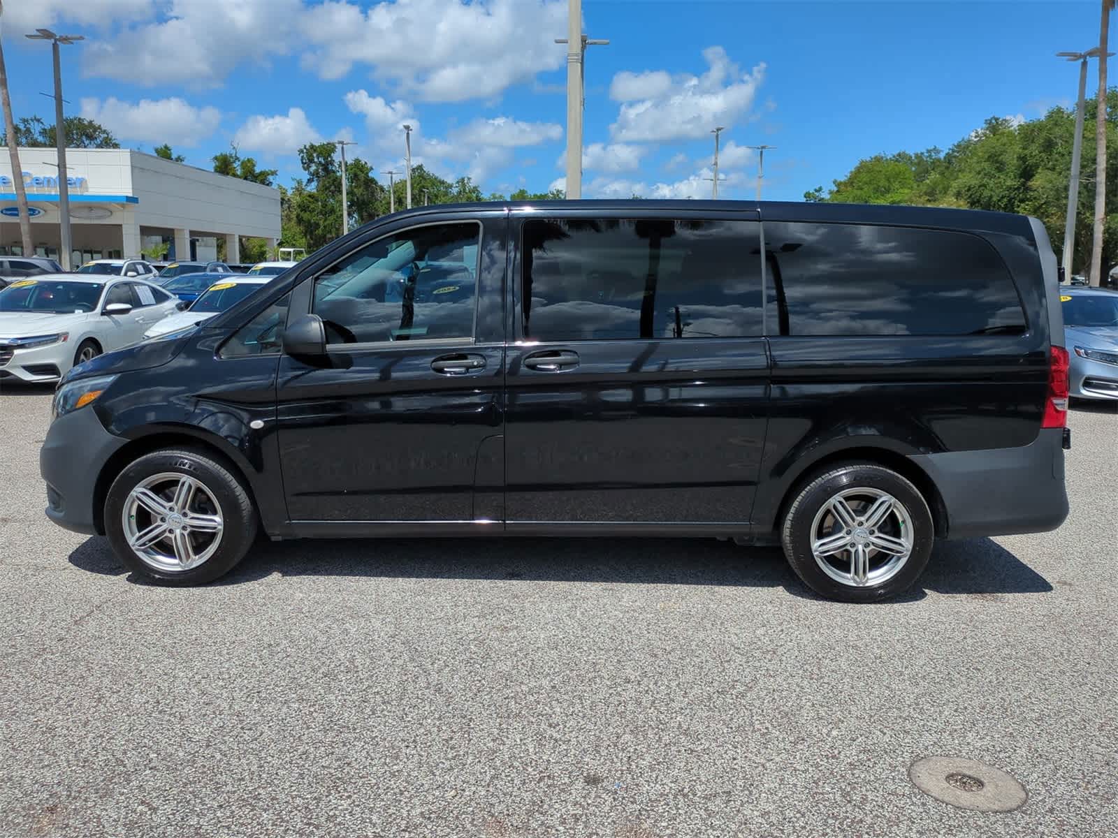 Thumbnail: 2019 Mercedes-Benz Metris - 3