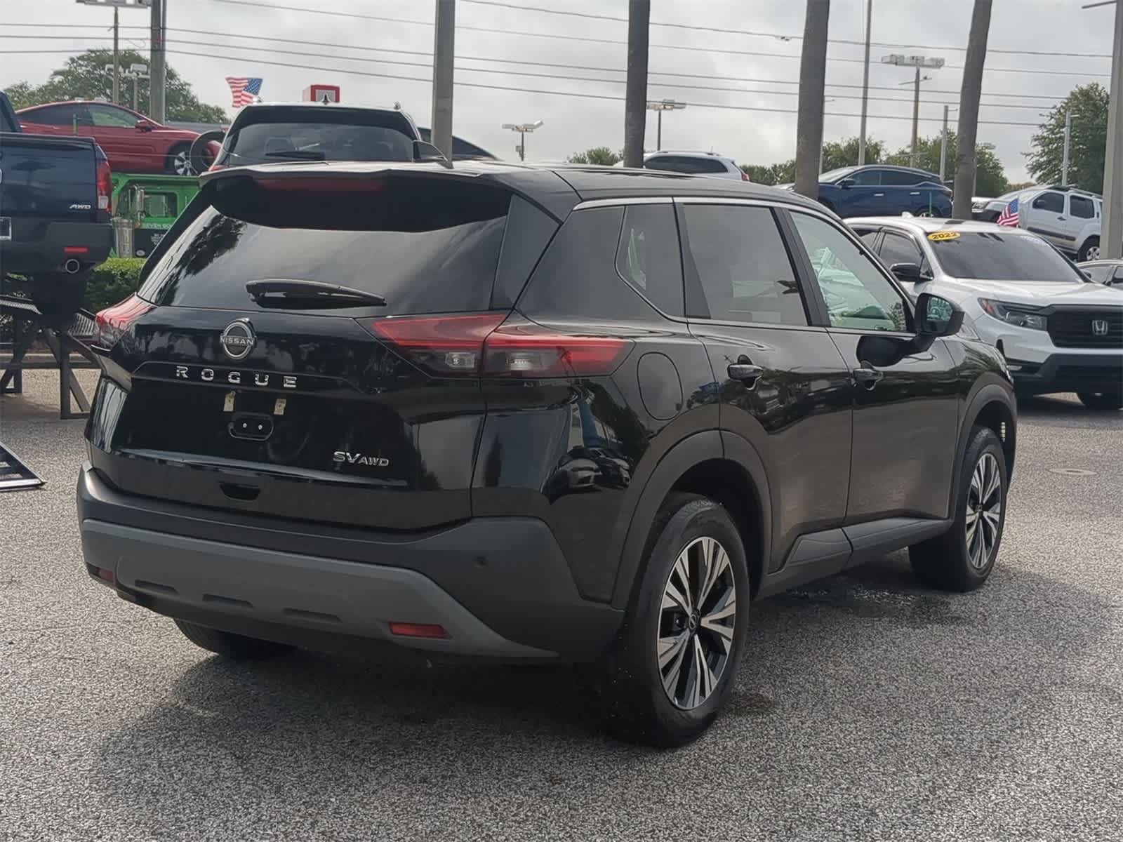 2023 Nissan Rogue SV 6