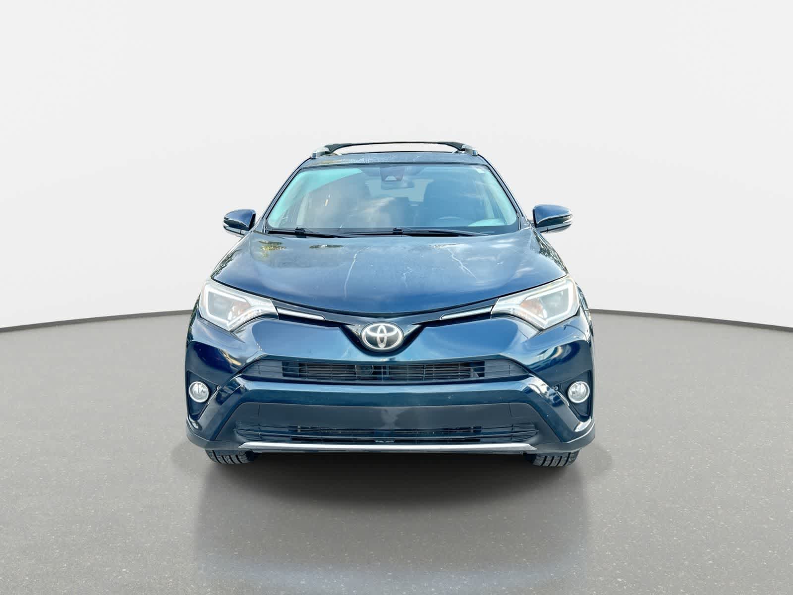 Thumbnail: 2018 Toyota RAV4 - 3