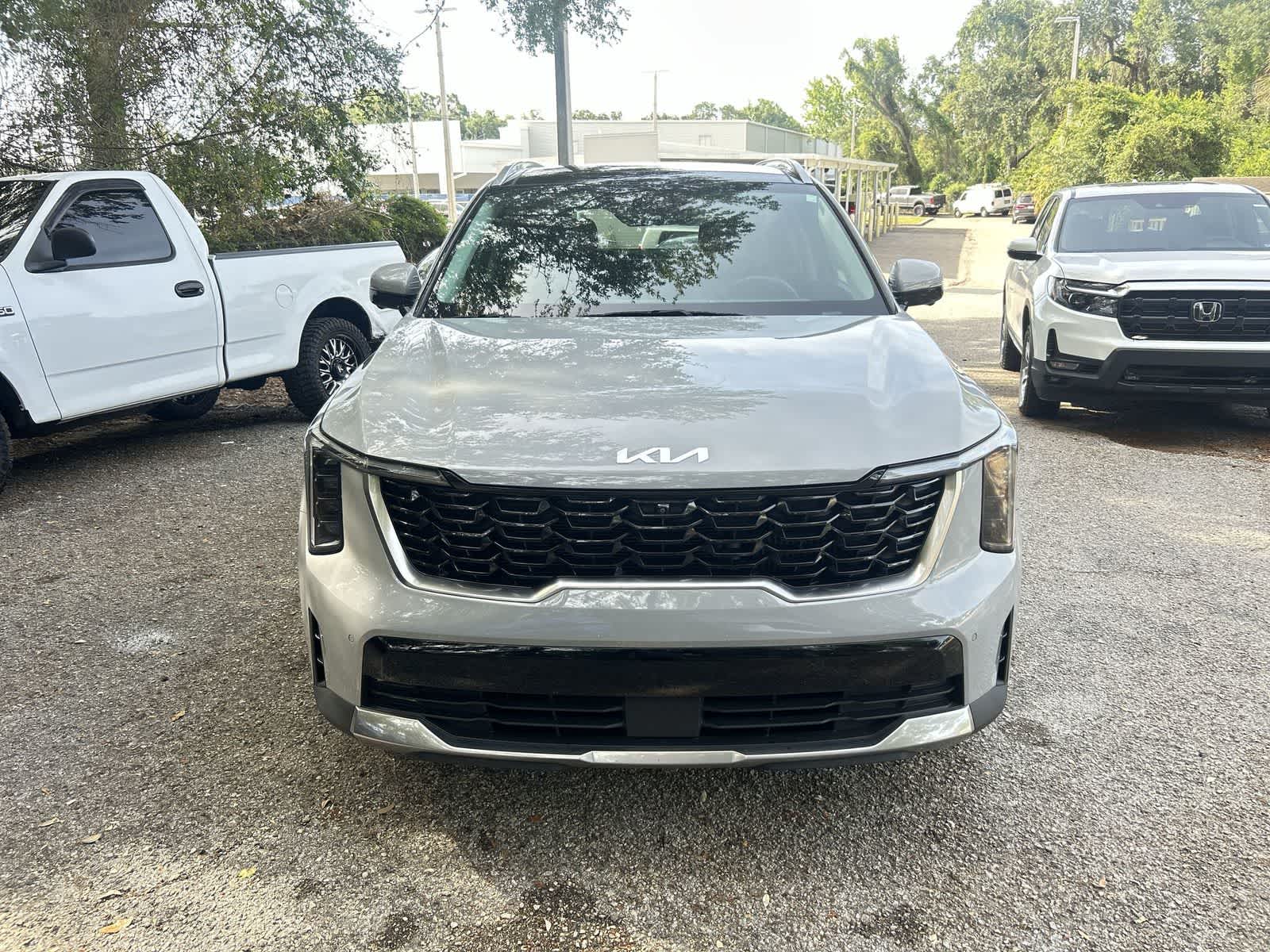 Thumbnail: 2025 Kia Sorento - 3