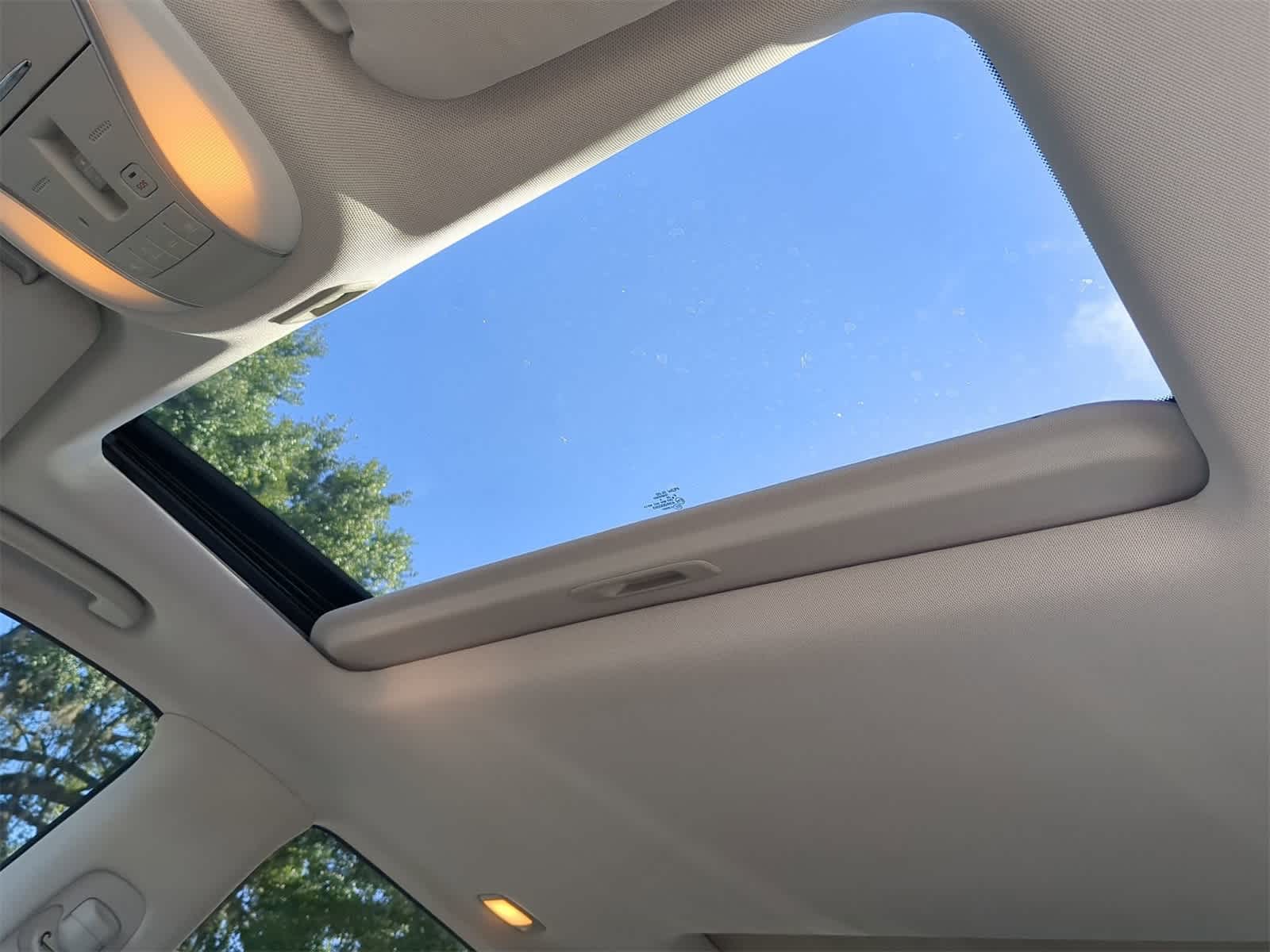 Thumbnail: 2016 INFINITI QX60 - 19