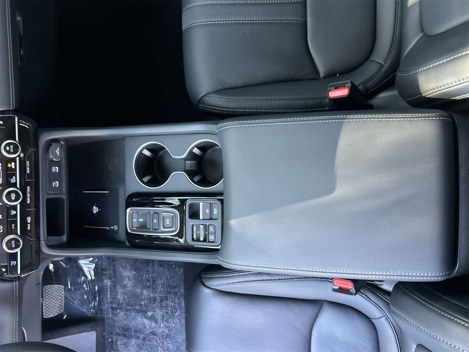 Thumbnail: 2026 Honda Pilot - 16