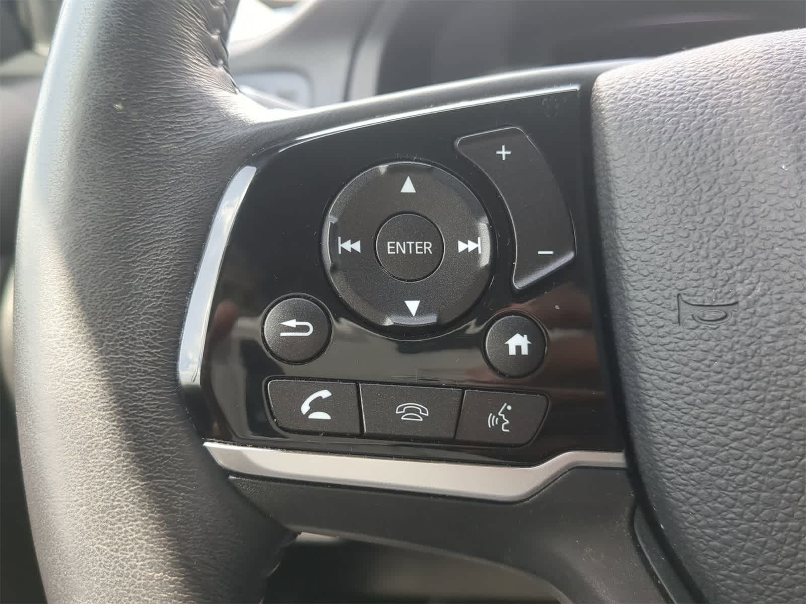 Thumbnail: 2019 Honda Pilot - 24