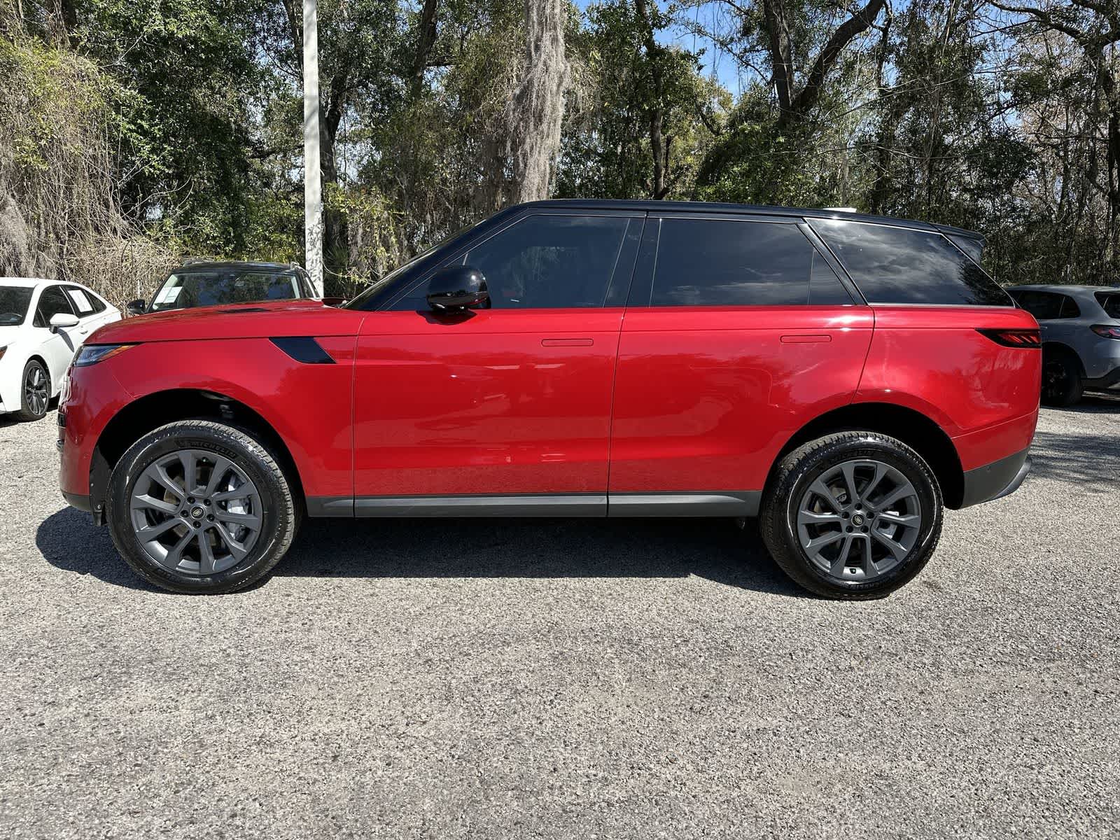 Thumbnail: 2023 Land Rover Range Rover Sport - 3