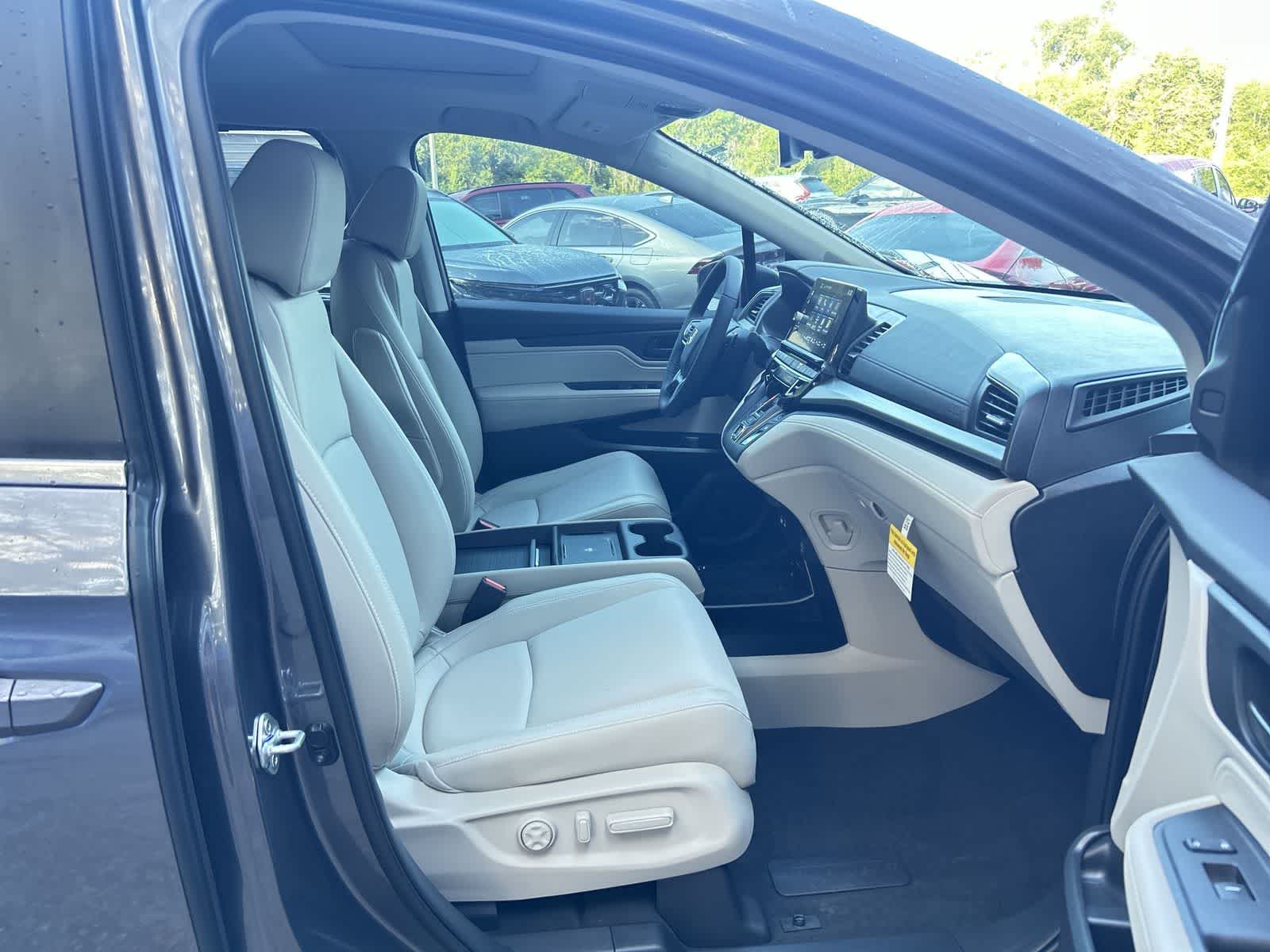 Thumbnail: 2026 Honda Odyssey - 14