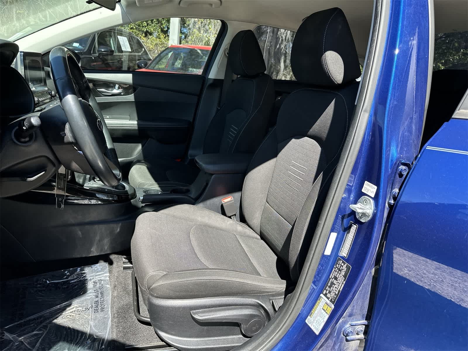 Thumbnail: 2019 Kia Forte - 11