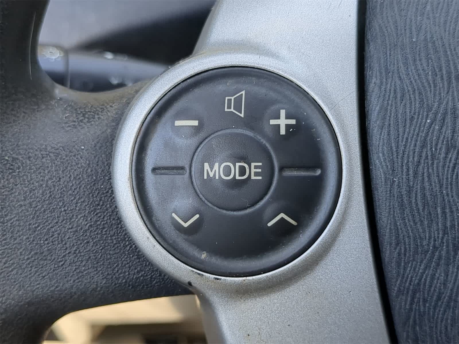 Thumbnail: 2011 Toyota Prius - 21