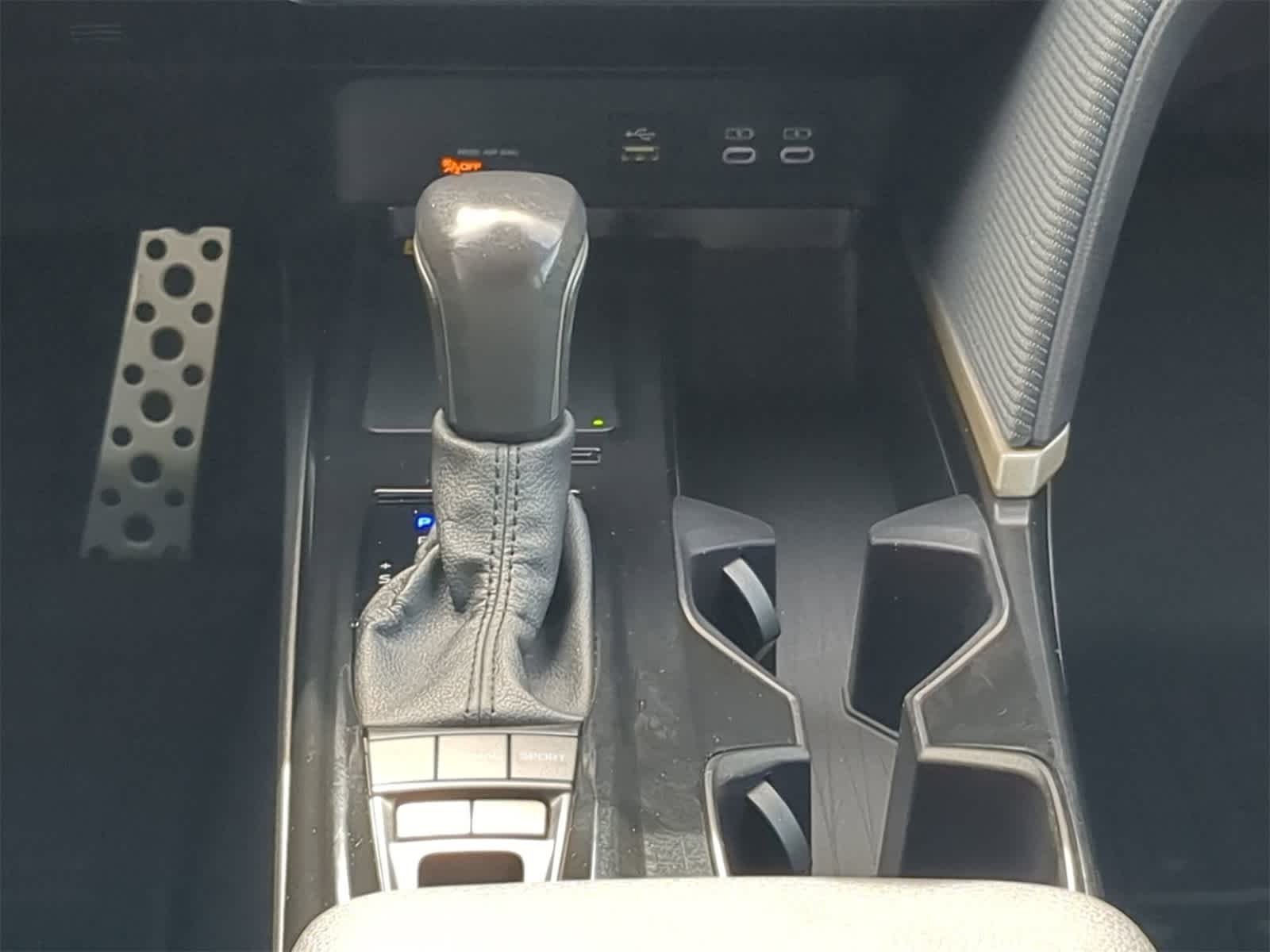 Thumbnail: 2025 Toyota Camry - 18