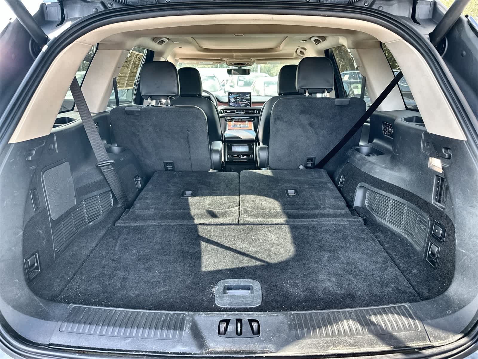 Thumbnail: 2024 Lincoln Aviator - 19