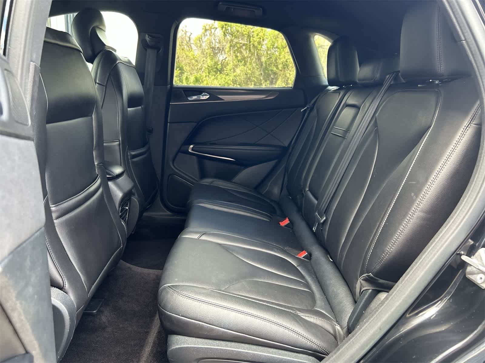 Thumbnail: 2017 Lincoln MKC - 15