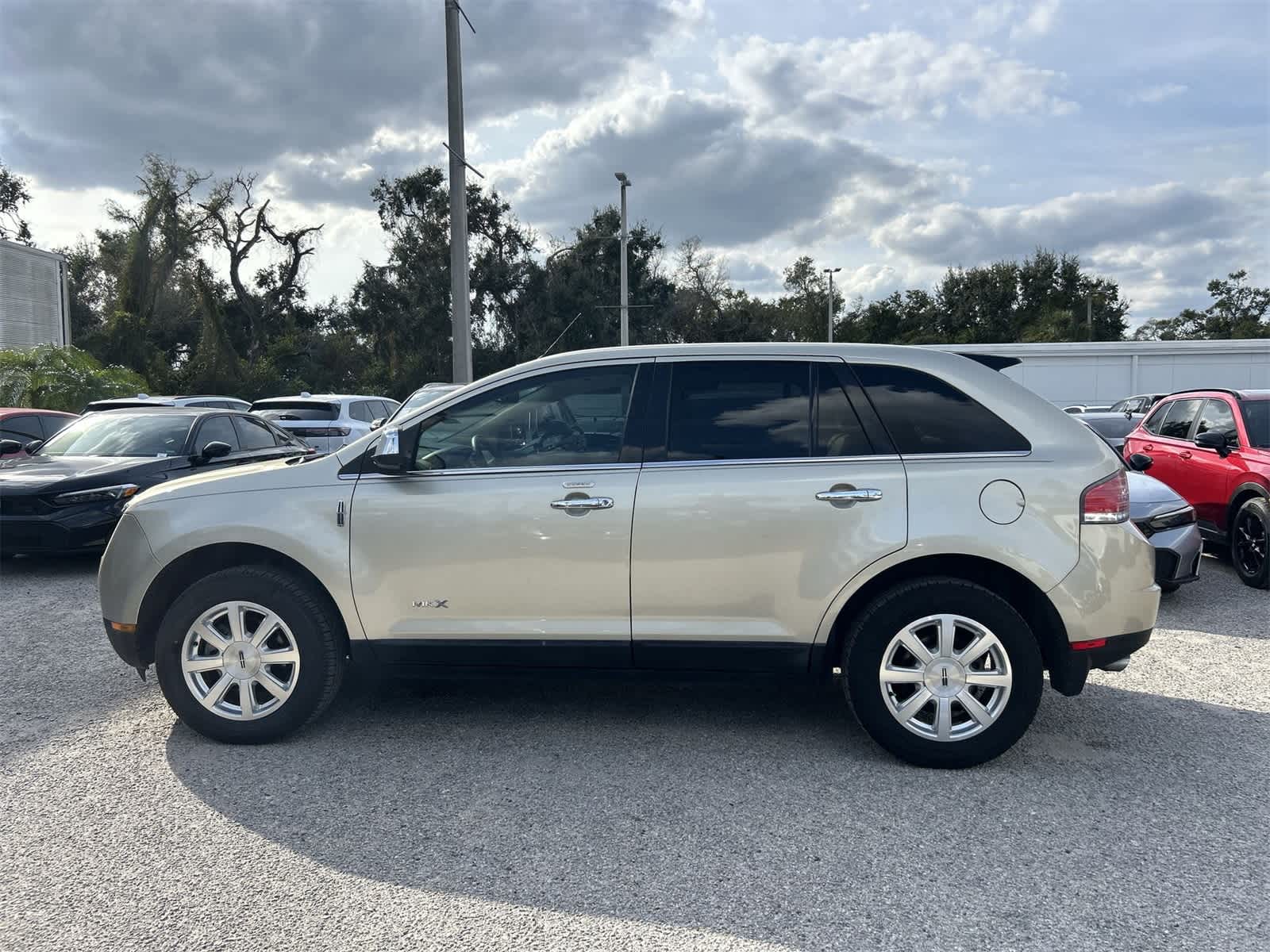 Thumbnail: 2010 Lincoln MKX - 3