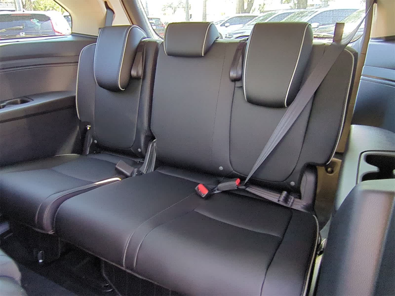 2025 Honda Odyssey Touring 13