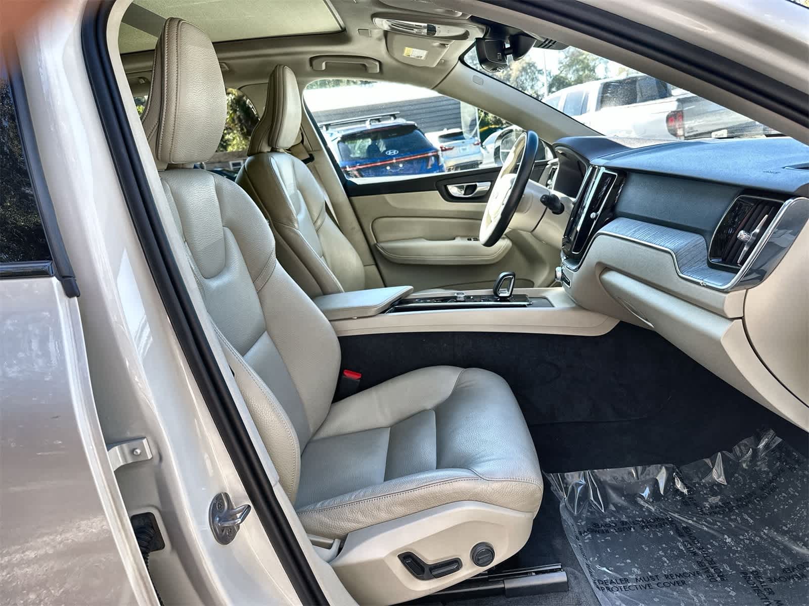 Thumbnail: 2024 Volvo XC60 - 13