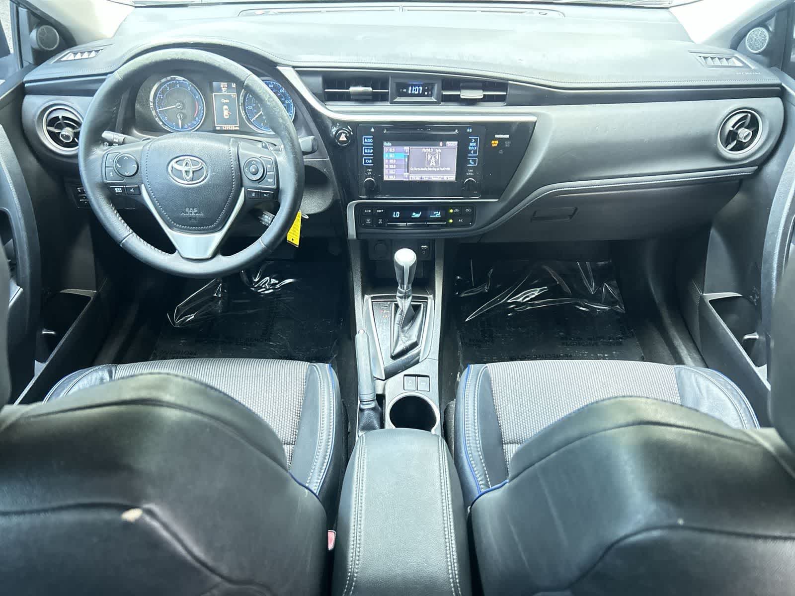 Thumbnail: 2017 Toyota Corolla - 15