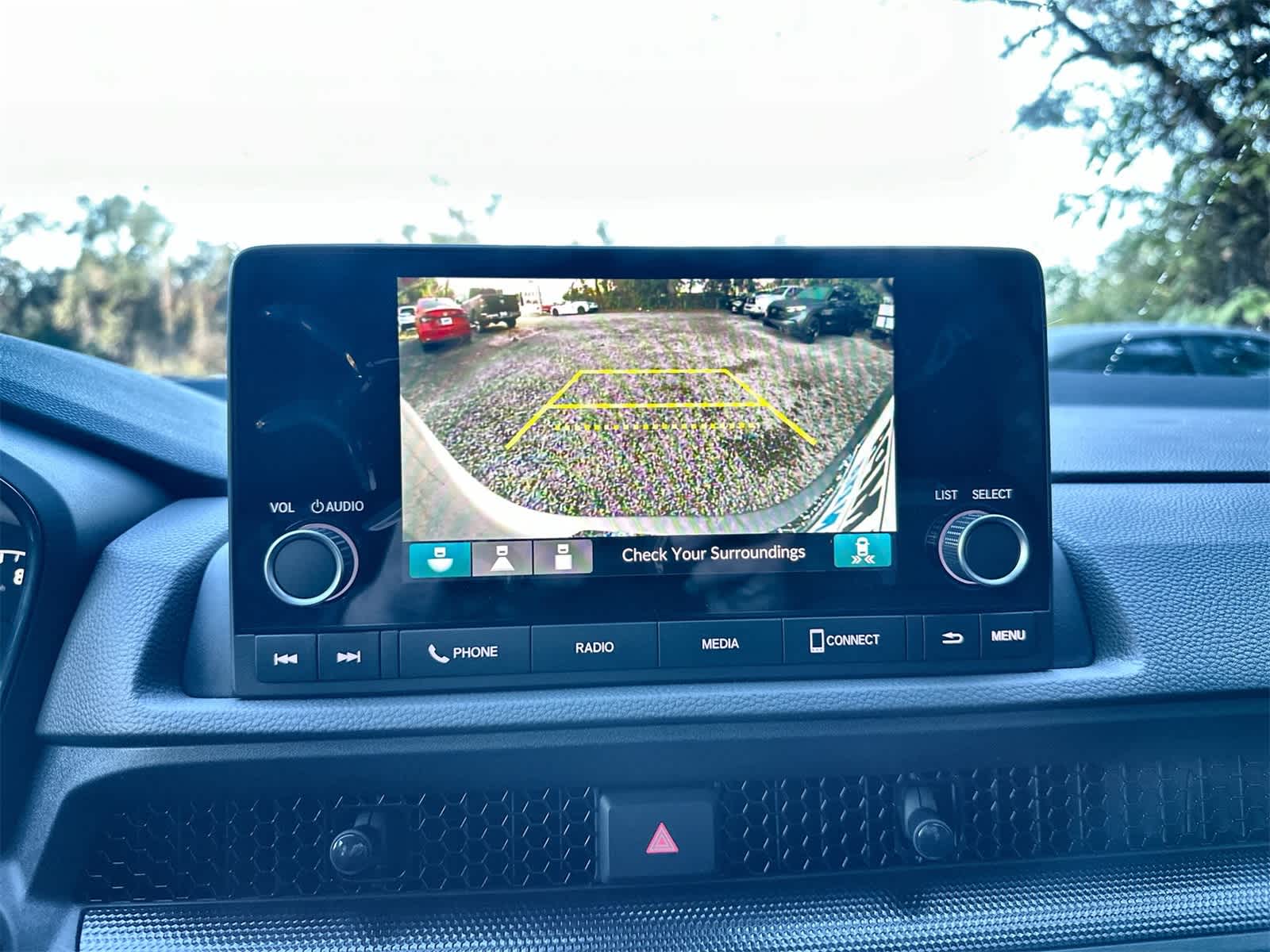 Thumbnail: 2025 Honda CR-V - 21