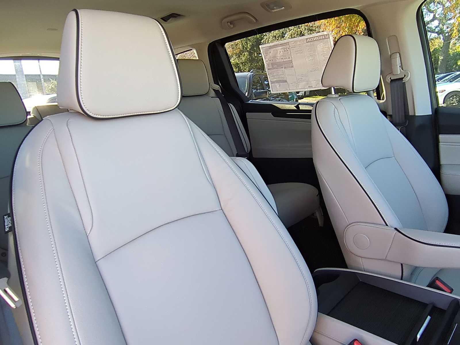 Thumbnail: 2025 Honda Odyssey - 7
