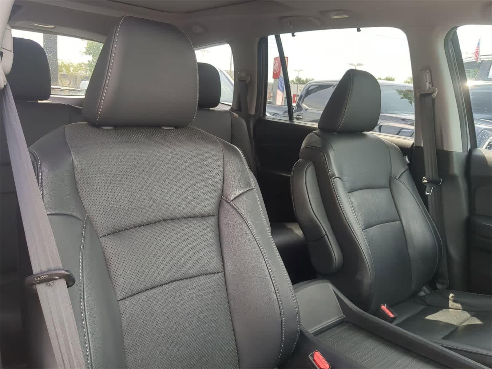 Thumbnail: 2019 Honda Pilot - 7