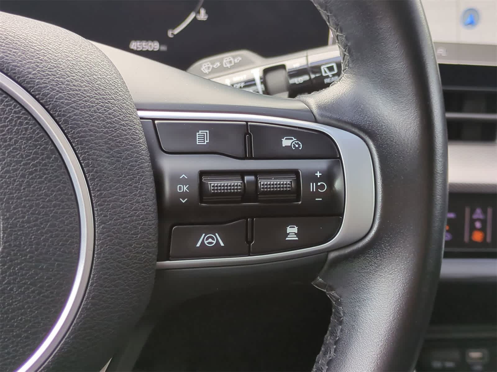 Thumbnail: 2023 Kia Sportage - 25