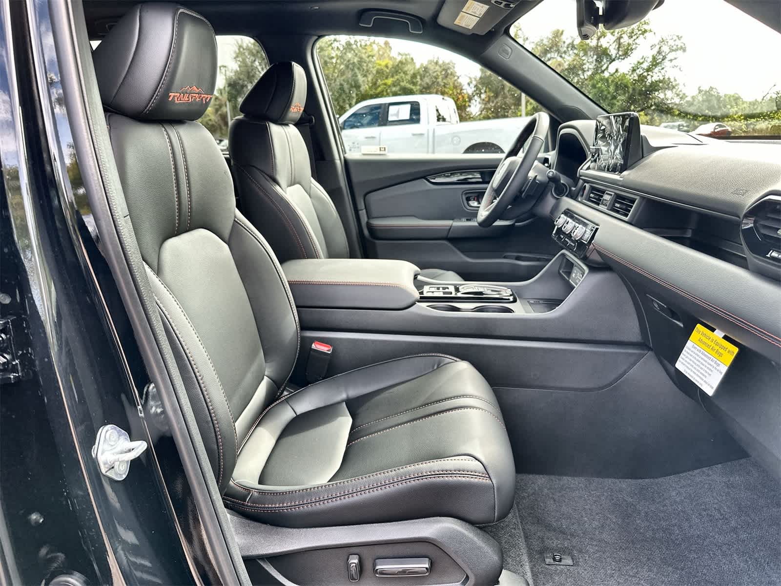 Thumbnail: 2025 Honda Pilot - 14