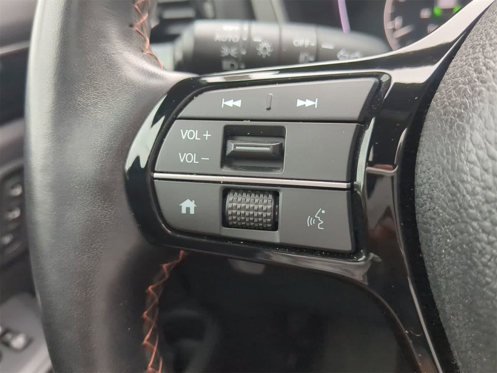 Thumbnail: 2024 Honda Pilot - 23