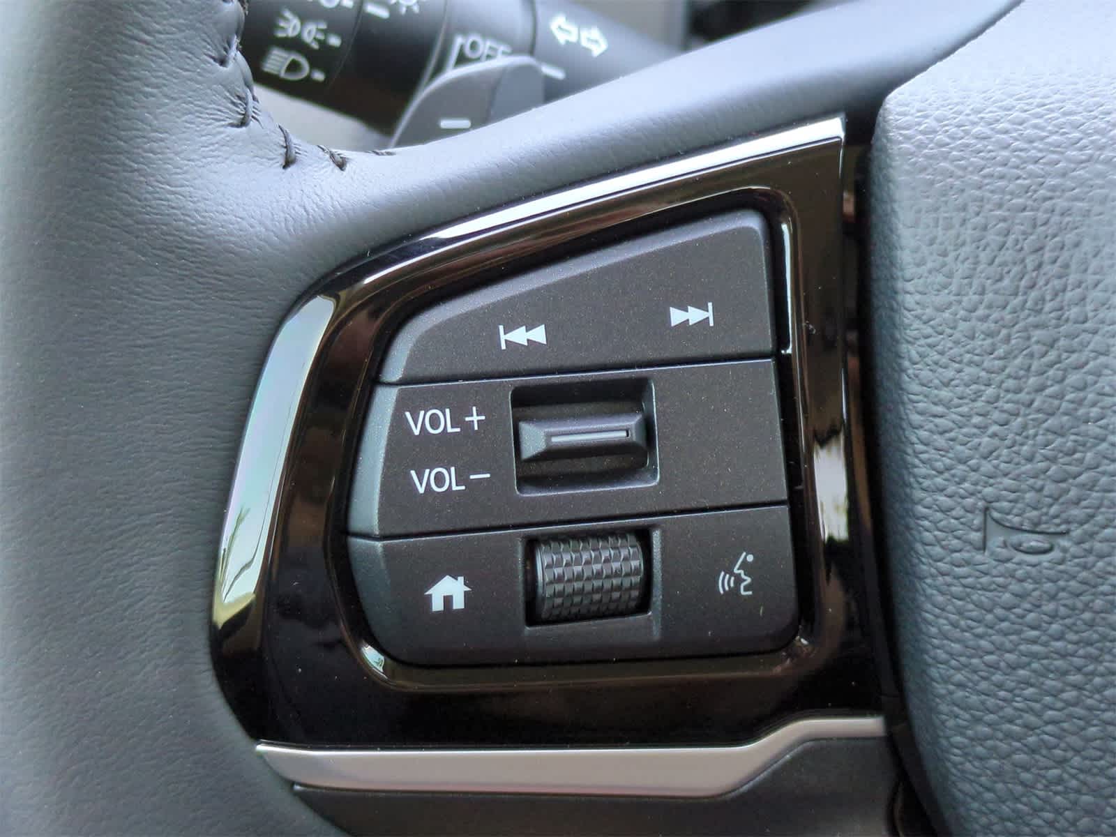 2025 Honda Odyssey Touring 24