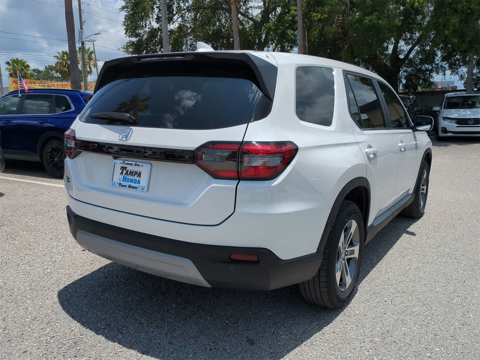 Thumbnail: 2025 Honda Pilot - 6