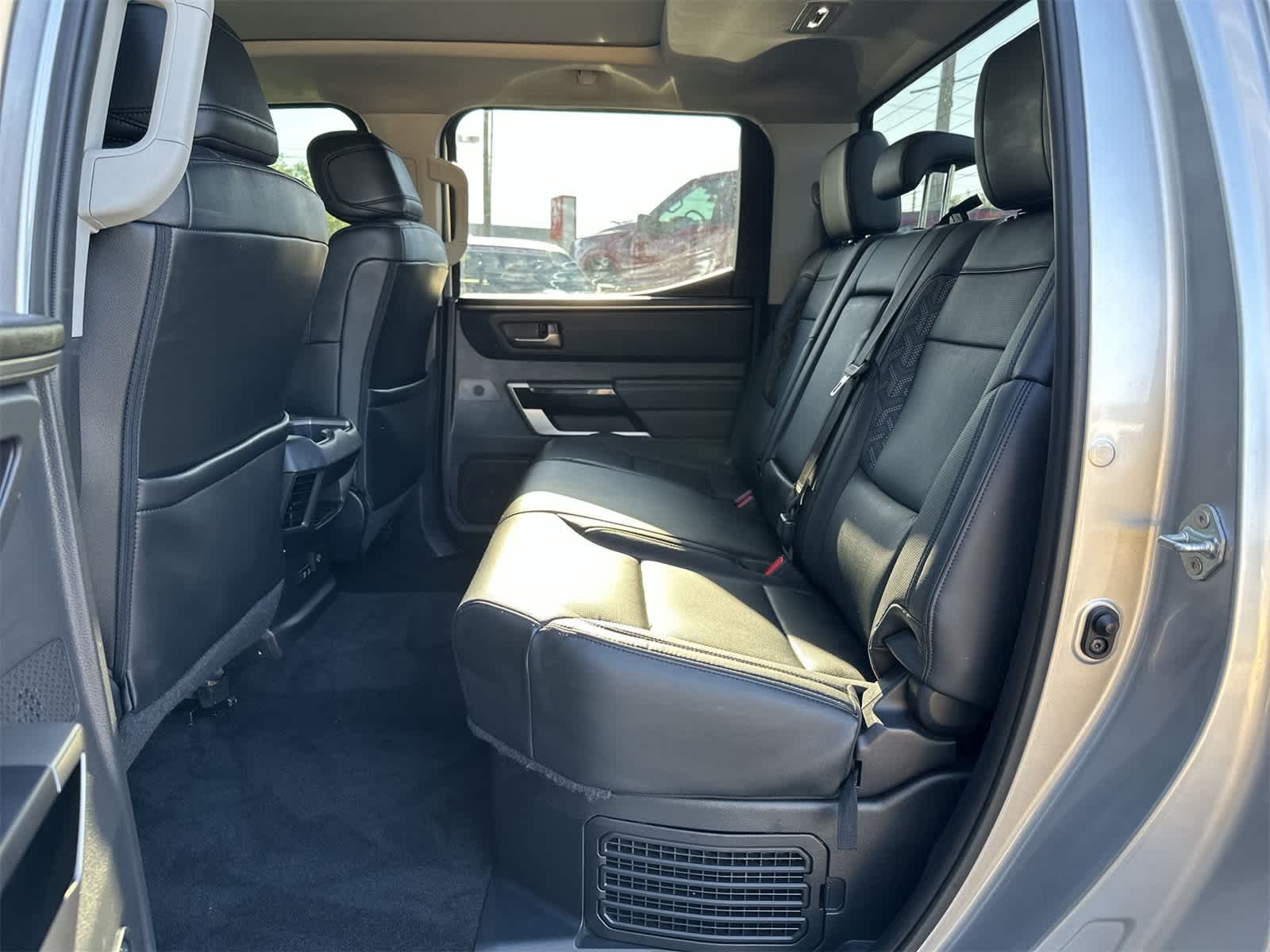 Thumbnail: 2024 Toyota Tundra - 18