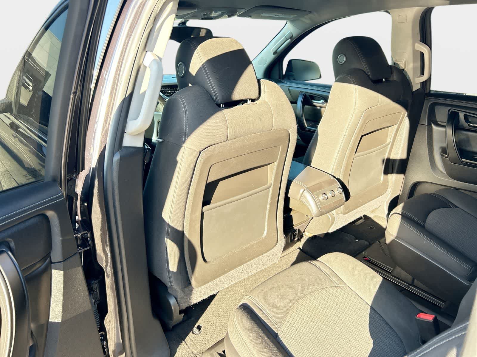 Thumbnail: 2016 Chevrolet Traverse - 12