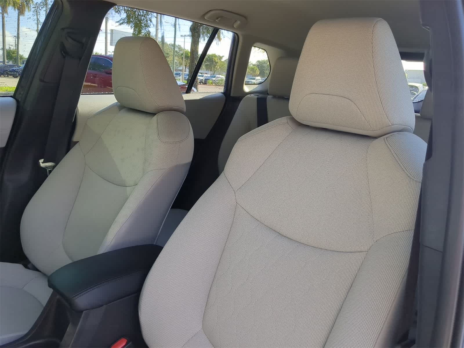 Thumbnail: 2025 Toyota Corolla Cross - 8