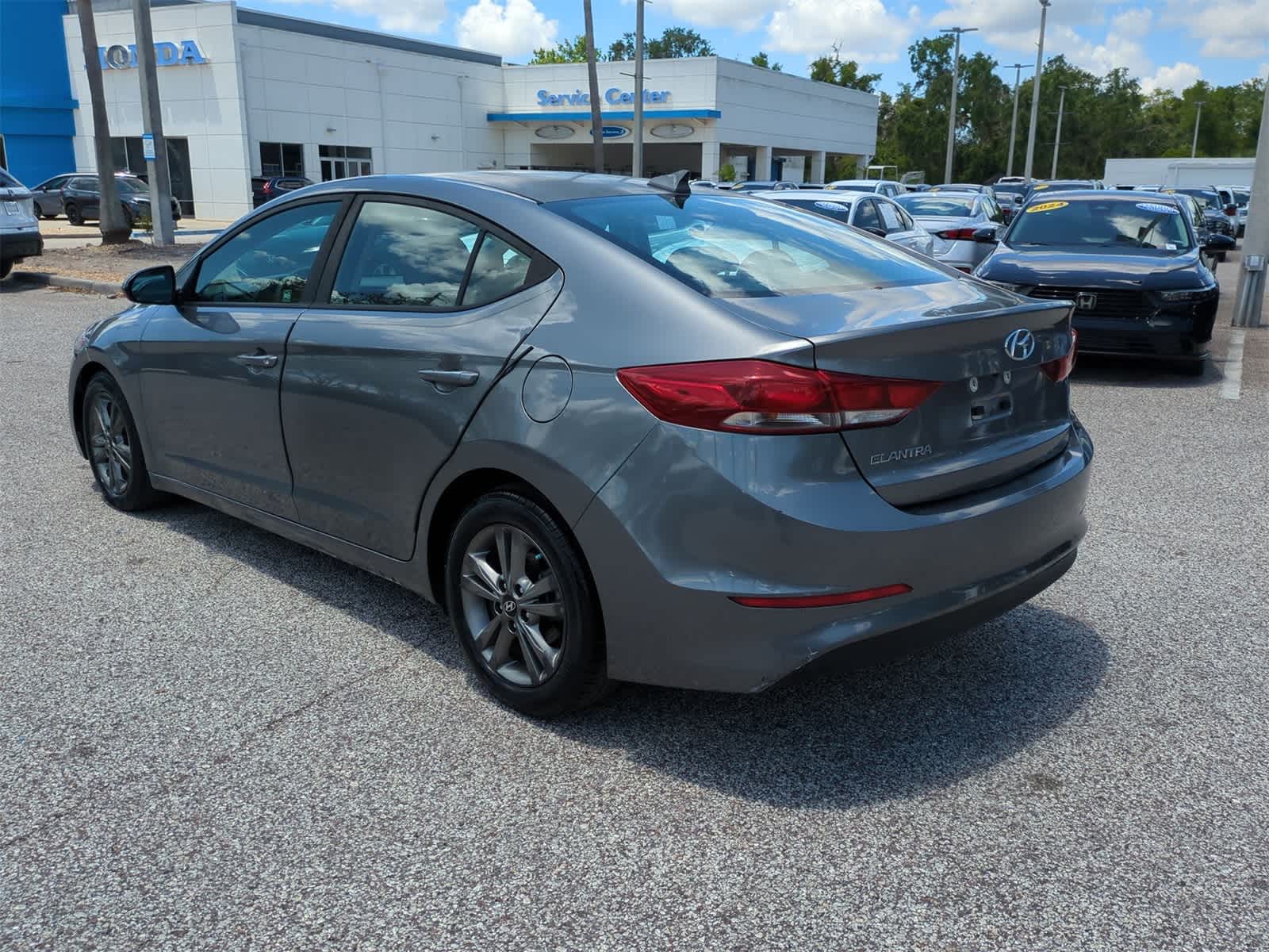 Thumbnail: 2018 Hyundai Elantra - 4