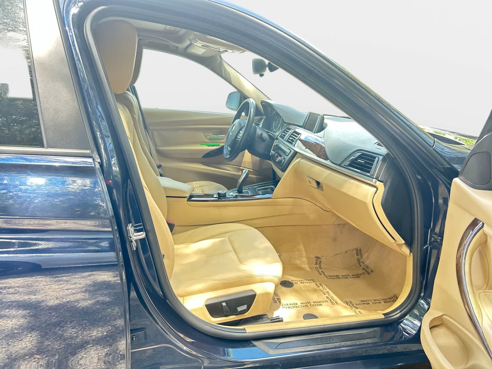 Thumbnail: 2013 BMW 3 Series - 15