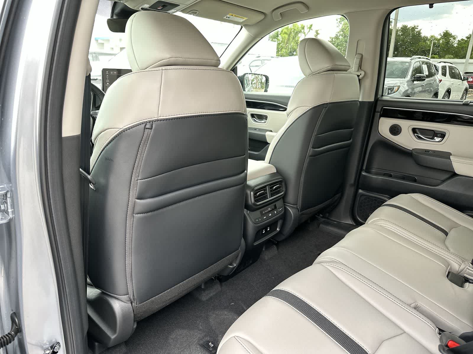 Thumbnail: 2026 Honda Pilot - 12