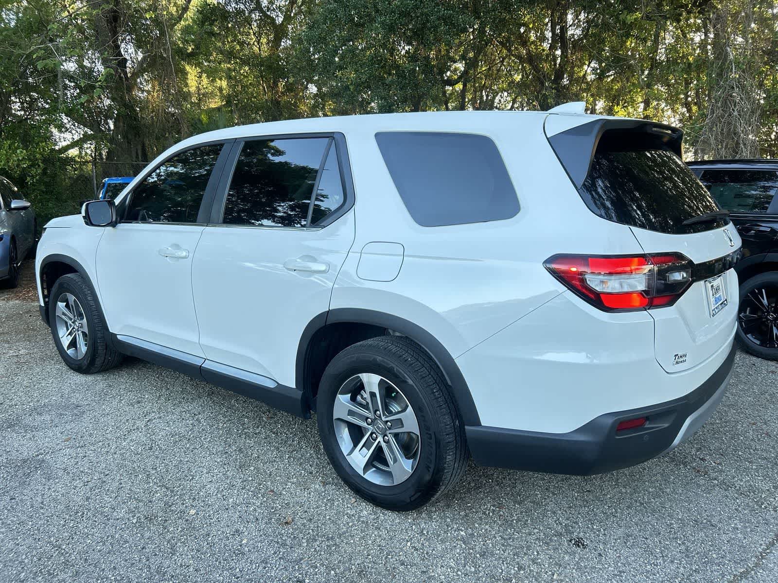 Thumbnail: 2025 Honda Pilot - 6