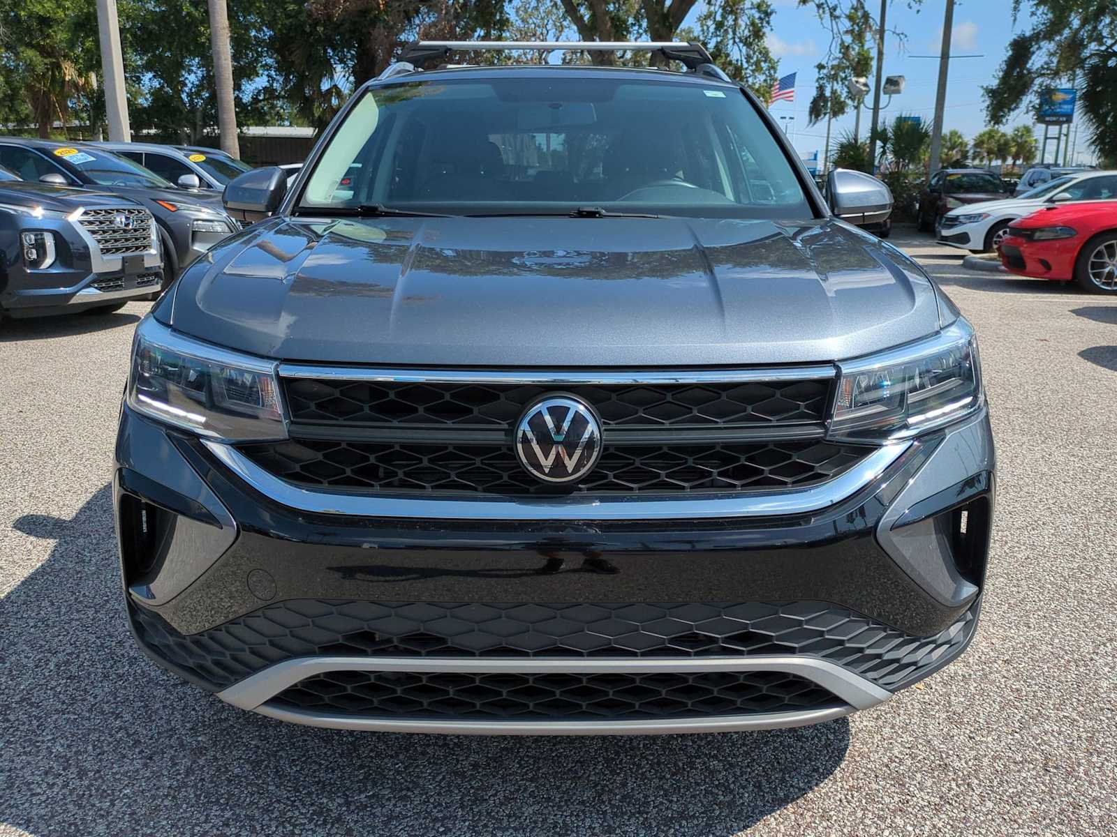 Thumbnail: 2022 Volkswagen Taos - 9