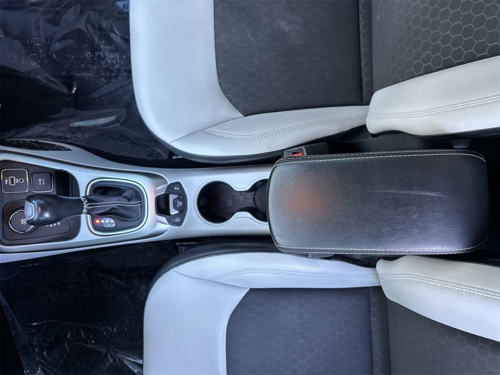 Thumbnail: 2019 Jeep Compass - 16