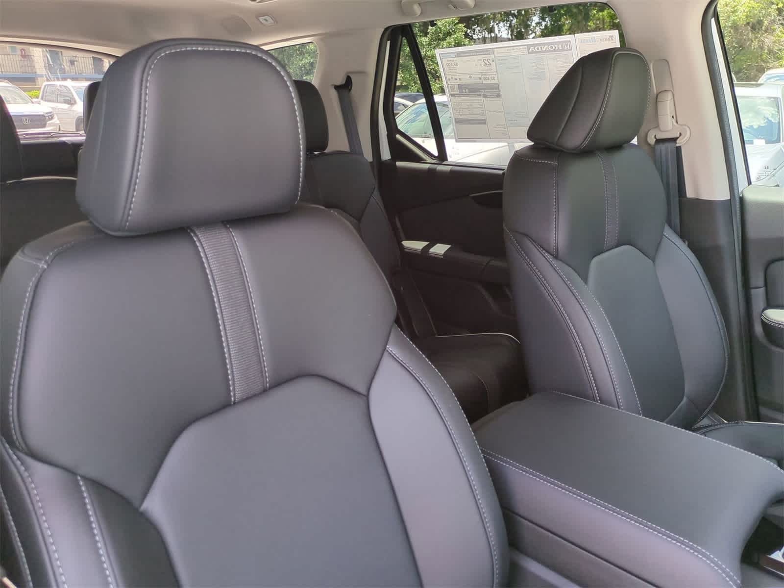 Thumbnail: 2025 Honda Pilot - 7