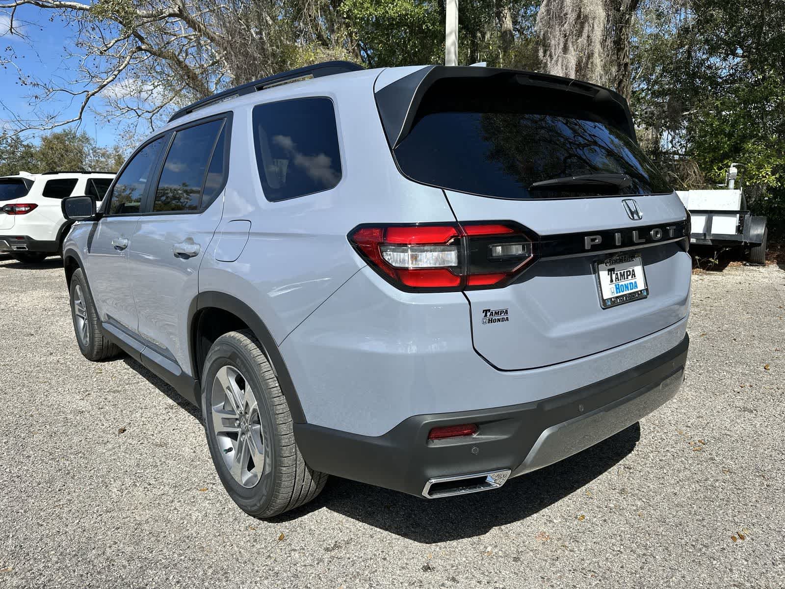 Thumbnail: 2026 Honda Pilot - 4