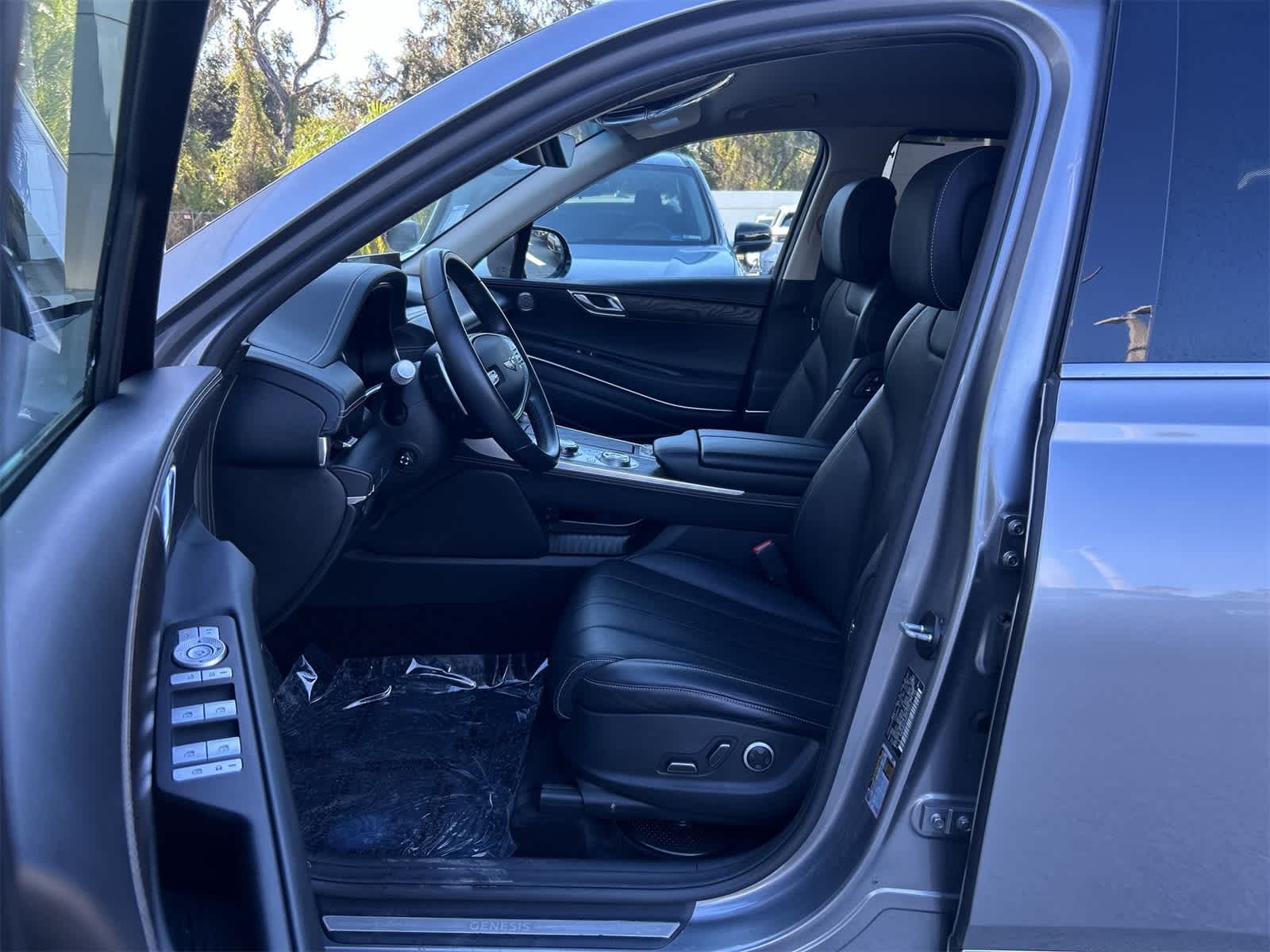 Thumbnail: 2024 Genesis GV80 - 2