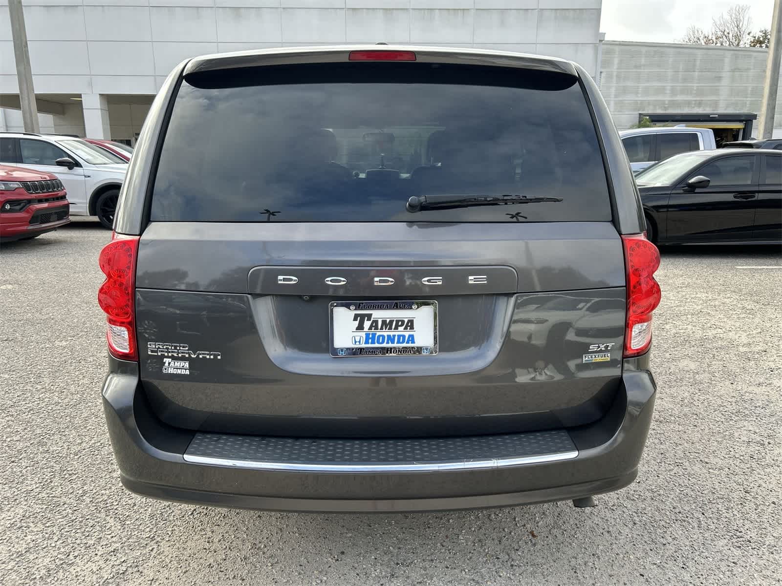 Thumbnail: 2017 Dodge Grand Caravan - 5