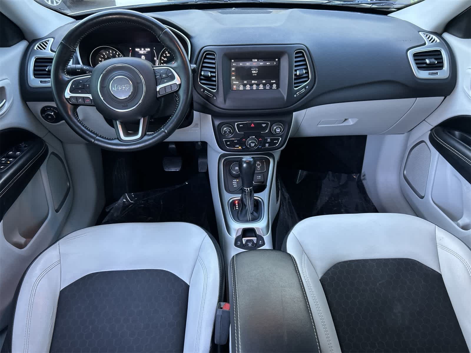 Thumbnail: 2019 Jeep Compass - 10