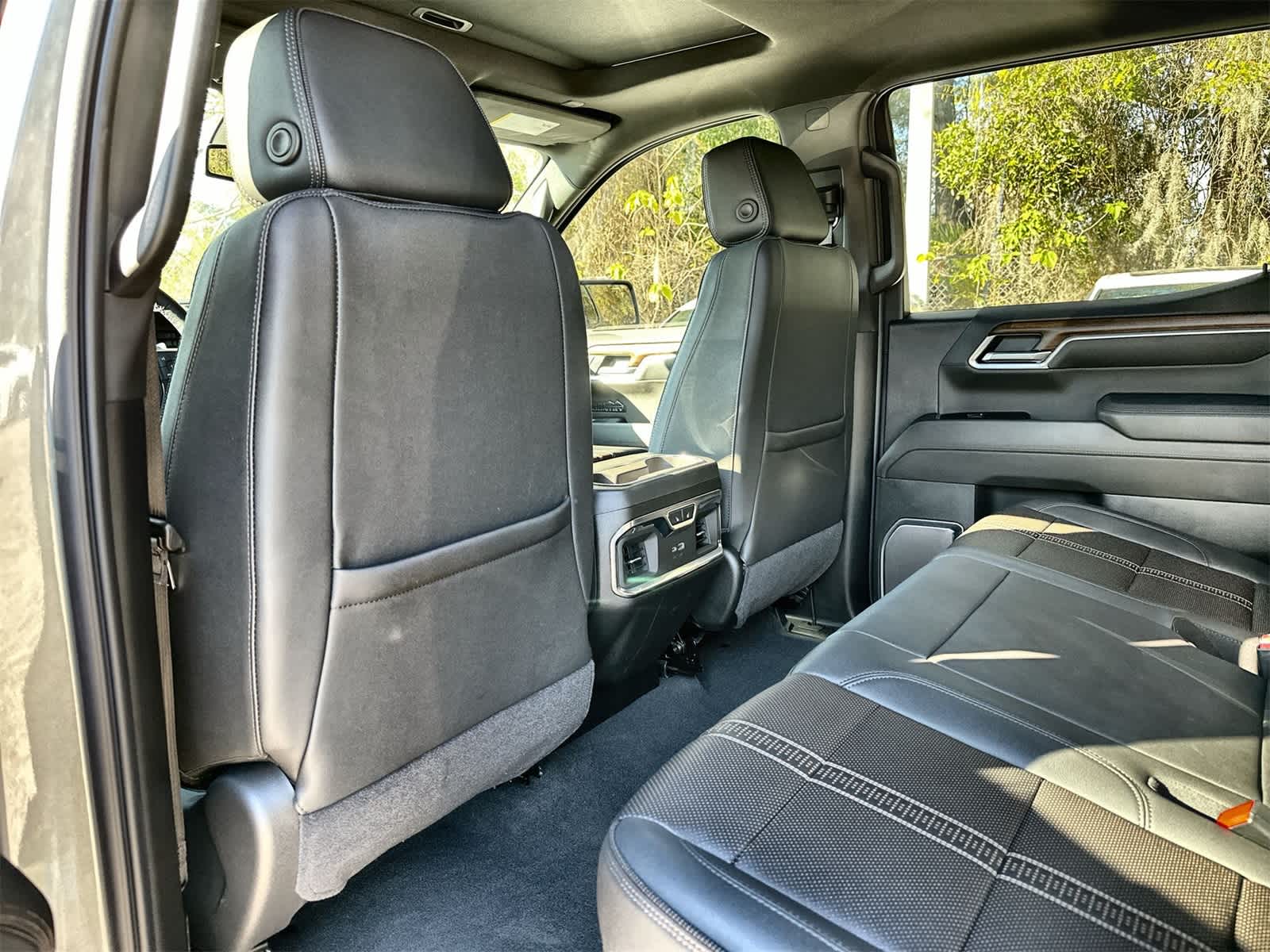 Thumbnail: 2025 Chevrolet Silverado 1500 - 11