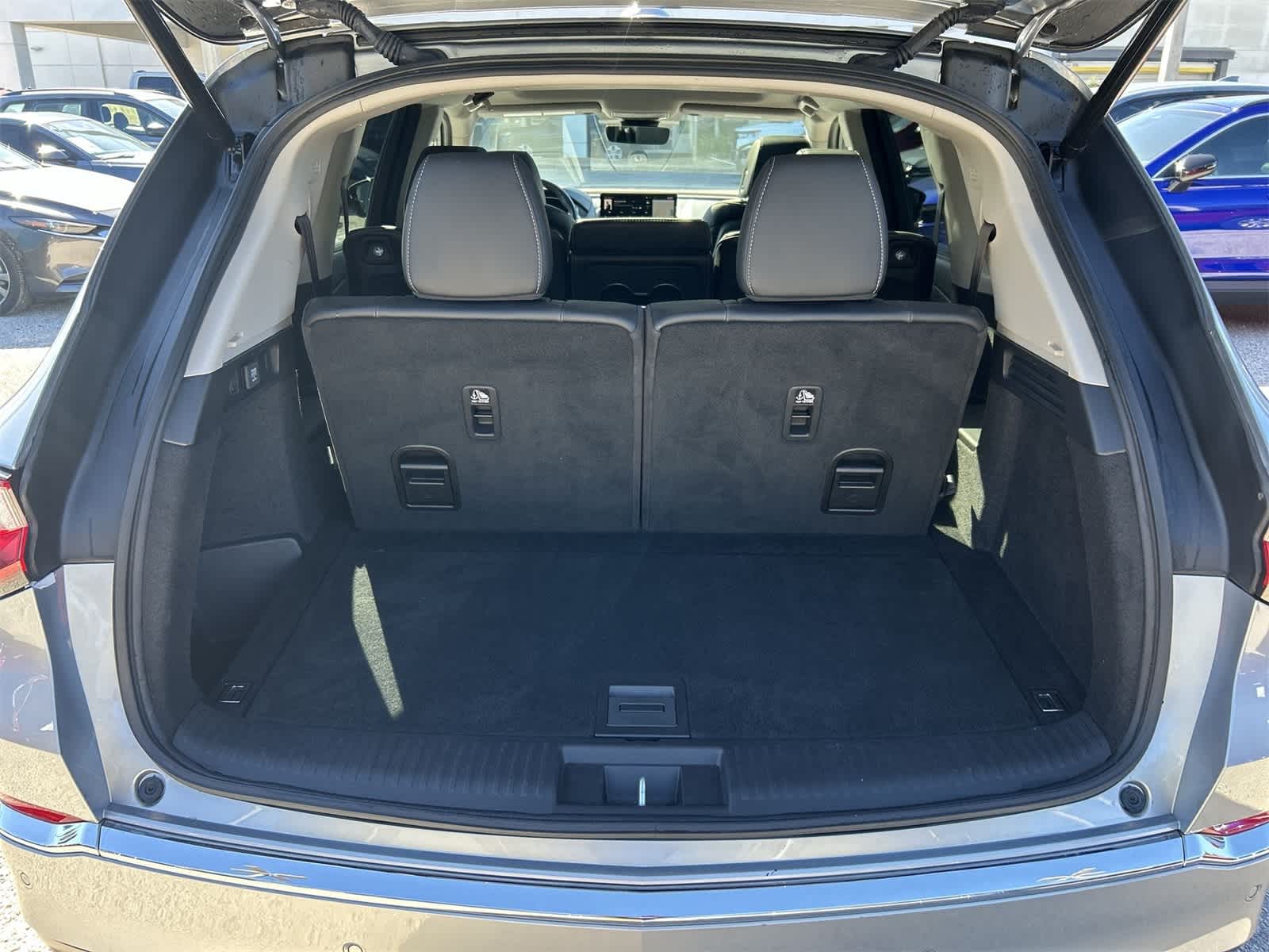 Thumbnail: 2023 Acura MDX - 19