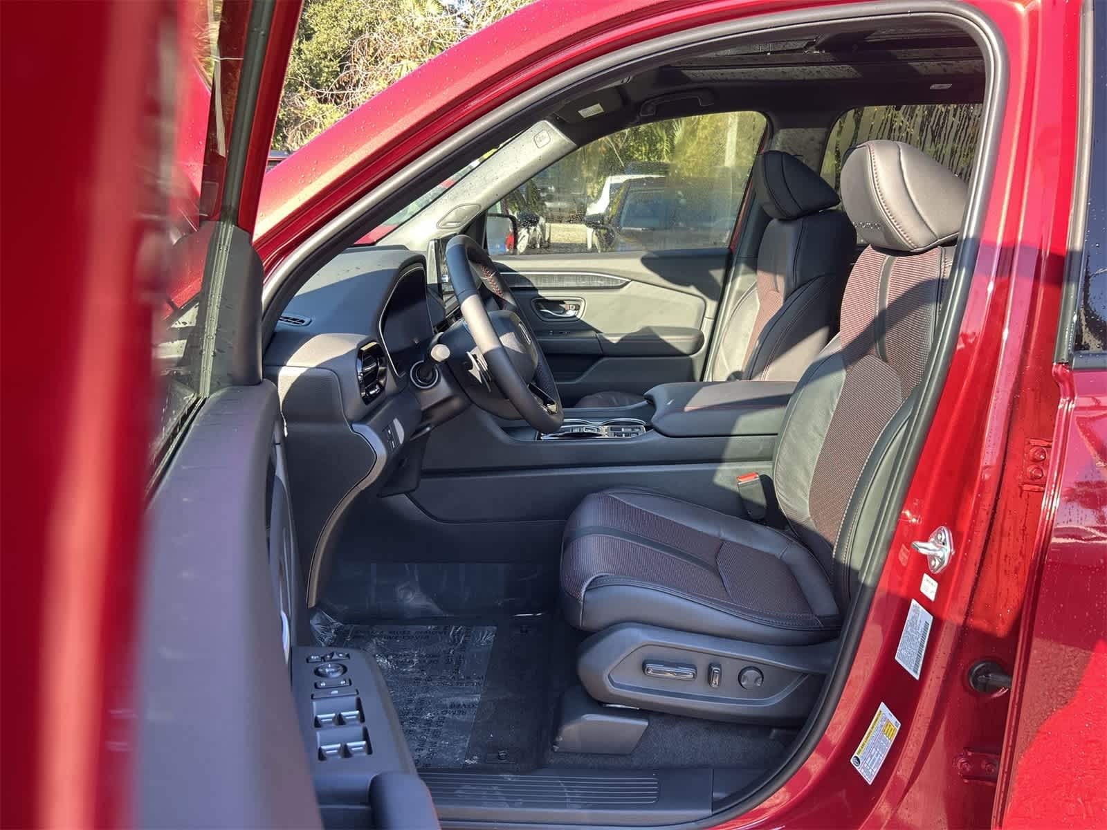 Thumbnail: 2025 Honda Pilot - 2