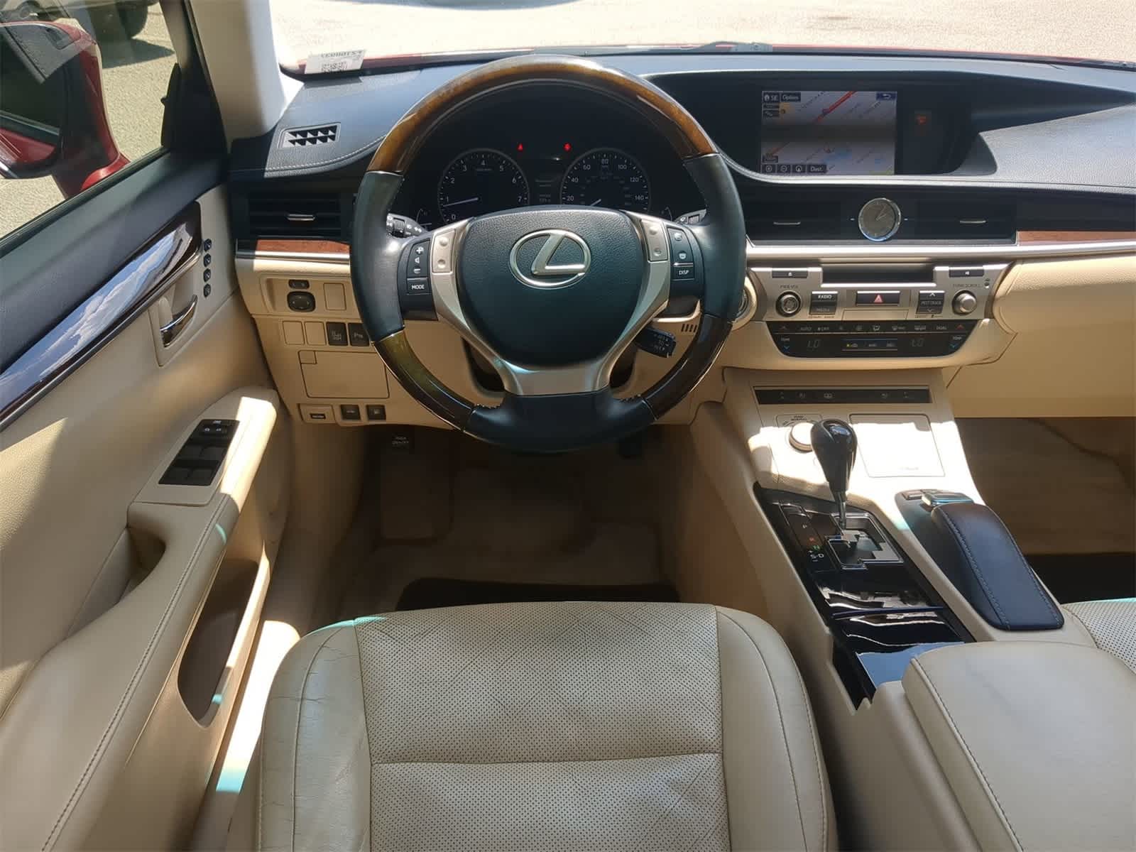 Thumbnail: 2015 Lexus ES - 15
