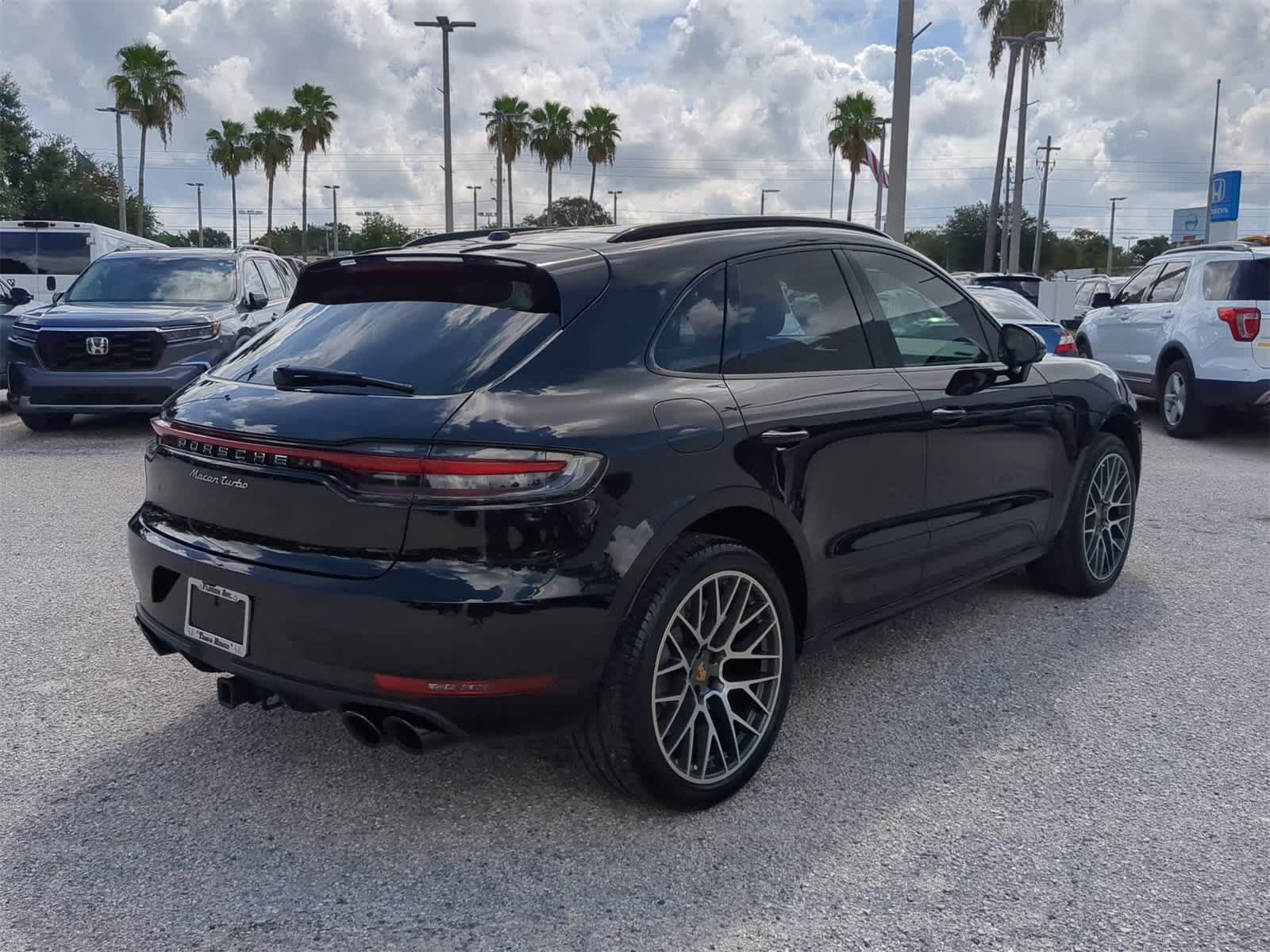 Thumbnail: 2020 Porsche Macan - 6