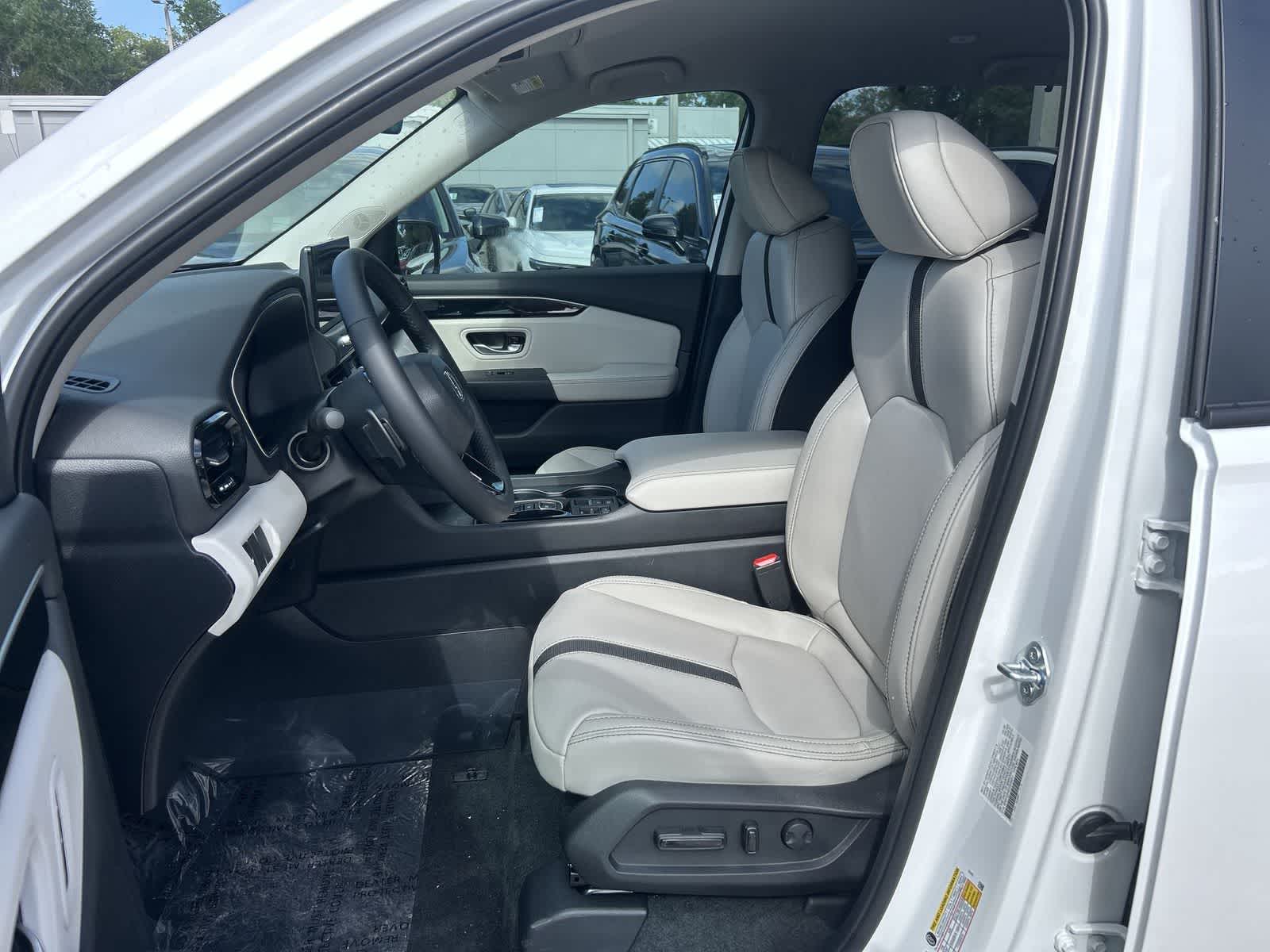 Thumbnail: 2026 Honda Pilot - 11