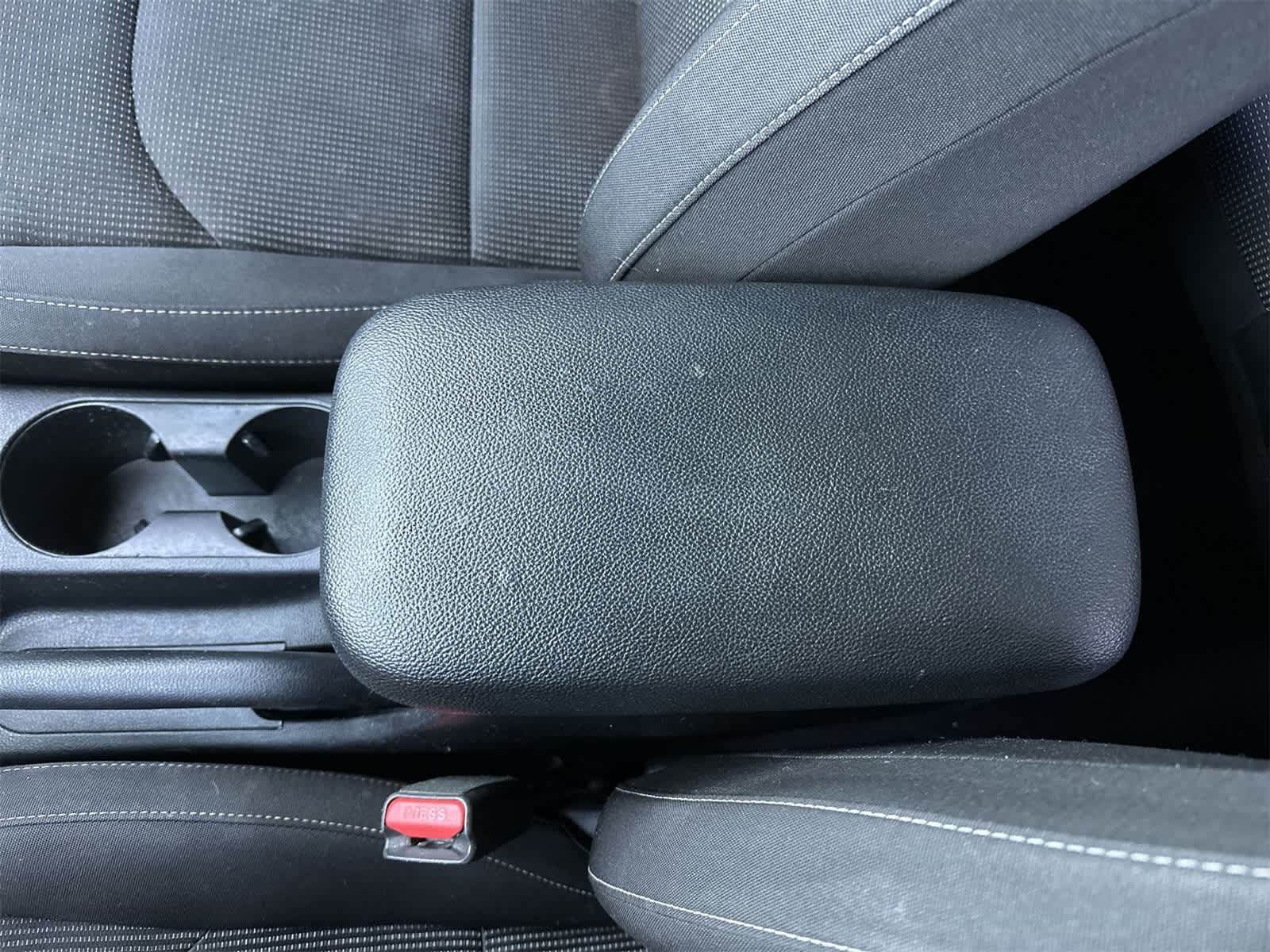 Thumbnail: 2019 Kia Forte - 16