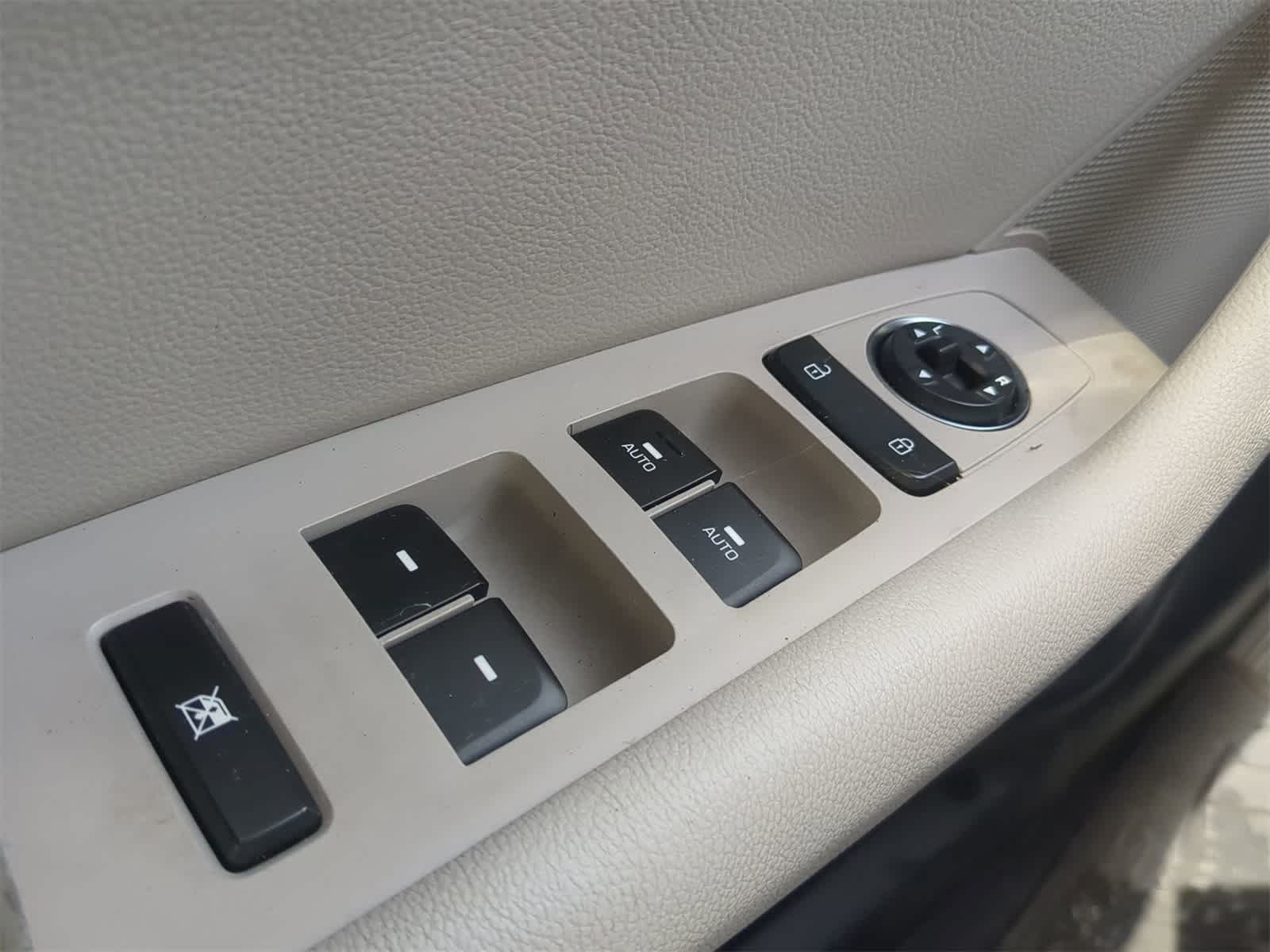 Thumbnail: 2015 Hyundai Sonata - 21