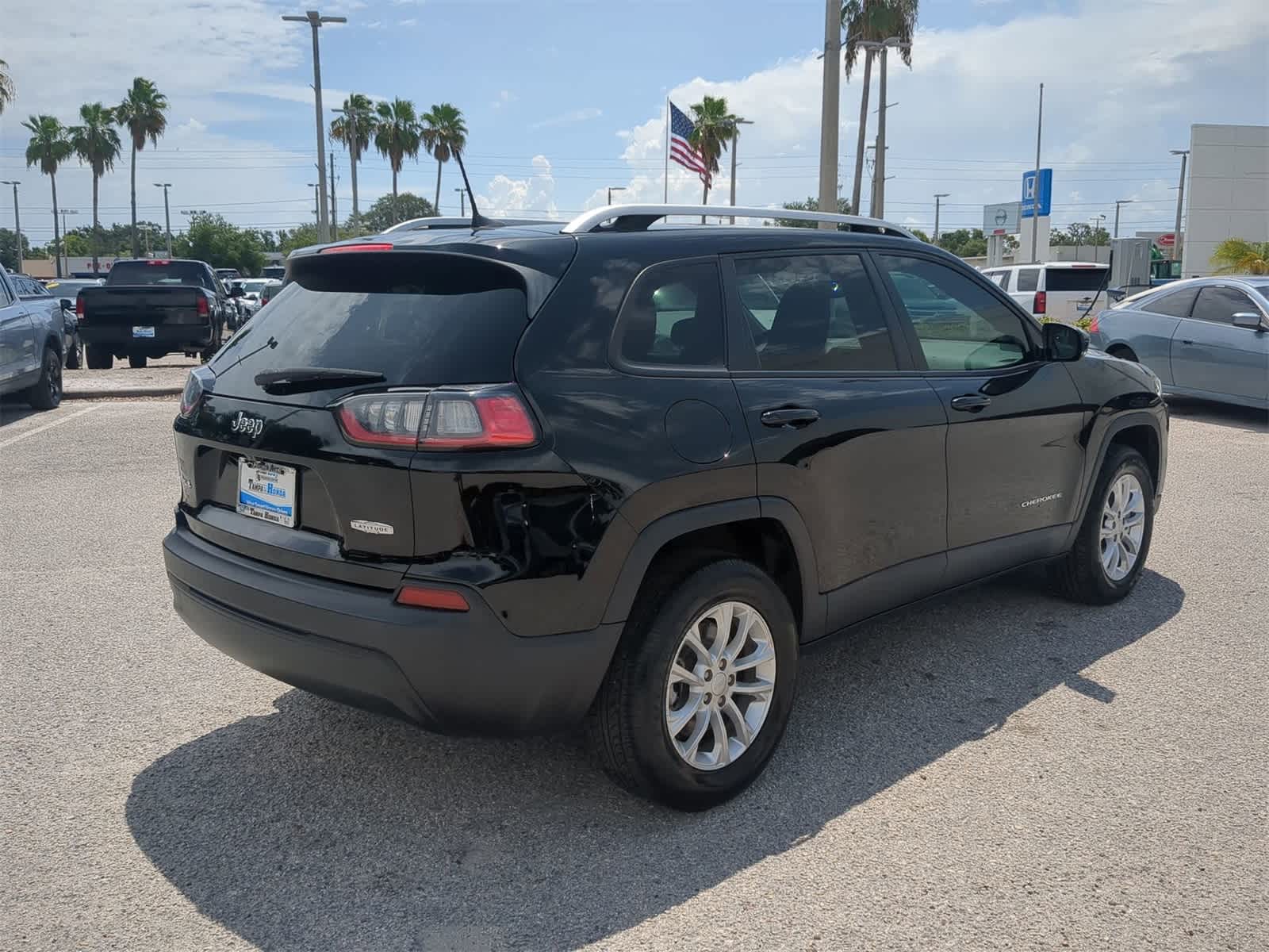 Thumbnail: 2021 Jeep Cherokee - 7