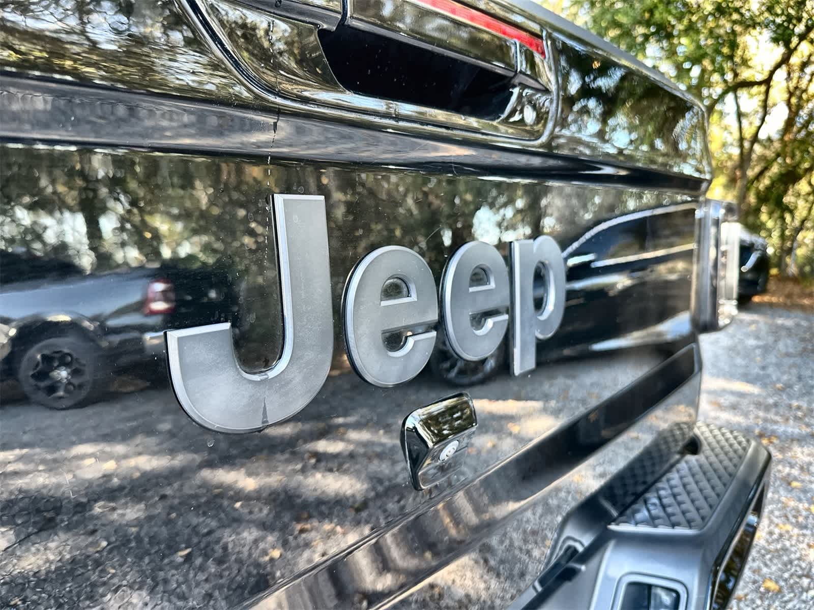 Thumbnail: 2023 Jeep Gladiator - 7